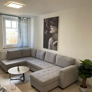 Apartment Nes 1 - Naehe Freiheitshalle, Hof (Bavaria)